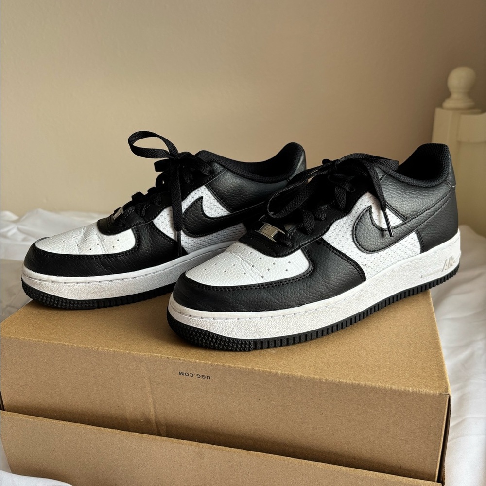 Nike Dunks Black and White Sneakers